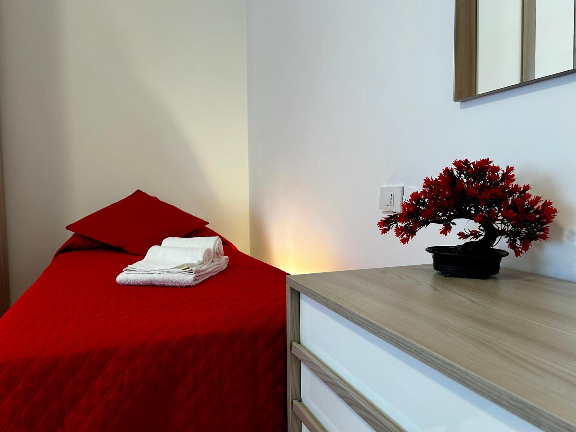 Luxury Allo Apartment In Center Of Удине Экстерьер фото